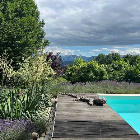 Exklusive Wohneinheit Mit Panoramablick Und Pool شقة