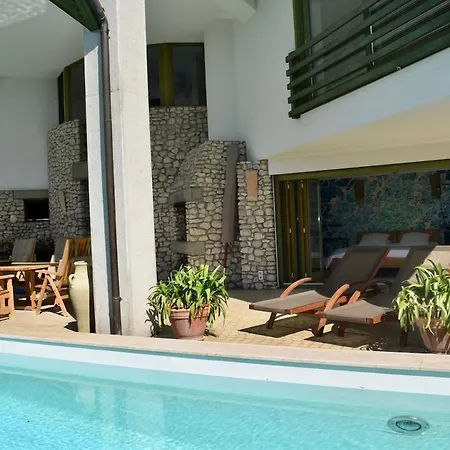 Exklusive Wohneinheit Mit Panoramablick Und Pool