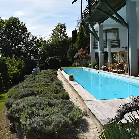 Exklusive Wohneinheit Mit Panoramablick Und Pool شقة كلاغنفورت