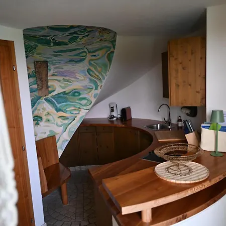 Exklusive Wohneinheit Mit Panoramablick Und Pool