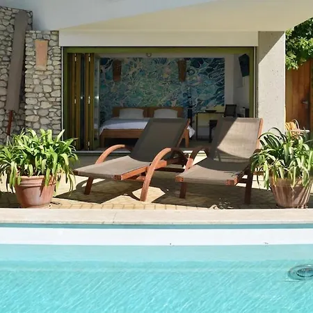 Exklusive Wohneinheit Mit Panoramablick Und Pool